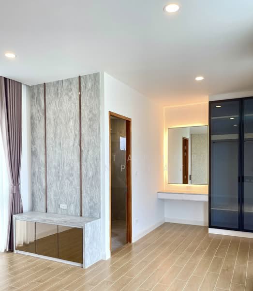 5-BR Villa, Chon Buri (Pattaya), Huai Yai, Bang Lamung (Pattaya), Chon Buri (Pattaya), 5 Bedrooms, 419 sqm, Villa For Sale, by Achitaphop Klinpipat, 500259304 - DDproperty.com