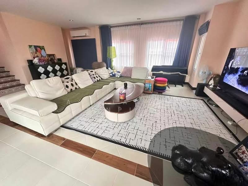 undefined, Chon Buri (Pattaya), Poong, Bang Lamung (Pattaya), Chon Buri (Pattaya), 3 Bedrooms, 263 sqm, Single Detached House For Sale, by Achitaphop Klinpipat, 500259309 - DDproperty.com