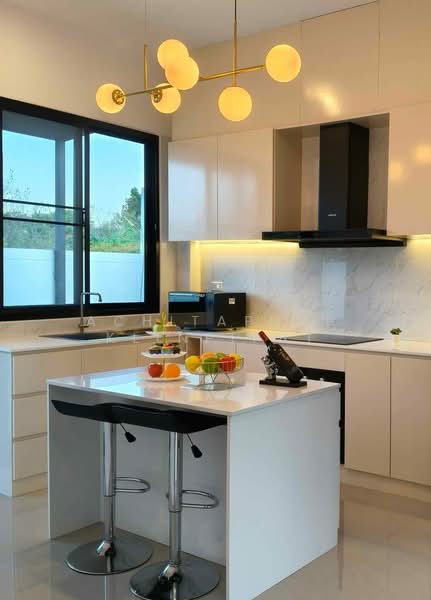 4-BR House, Chon Buri (Pattaya), Poong, Bang Lamung (Pattaya), Chon Buri (Pattaya), 4 Bedrooms, 240 sqm, Single Detached House For Sale, by Achitaphop Klinpipat, 500259332 - DDproperty.com