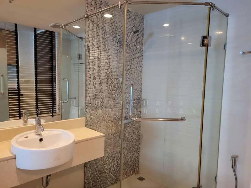 The Rajdamri, Bangkok, Ratchadamri Road, Lumphini, Pathum Wan, Bangkok, 1 Bedroom, 45 sqm, Condo For Sale, by Suchatchaya Supawachiranant, 500259446 - DDproperty.com