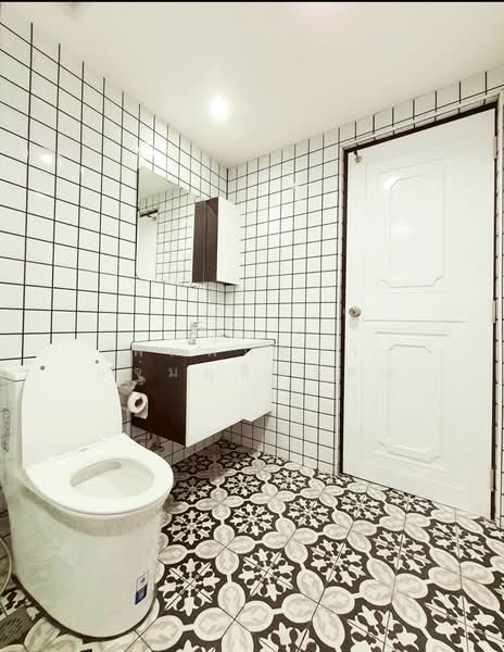 The Prime Suites : เดอะ ไพร์ม สวีท, กรุงเทพ, 17 สุขุมวิท ซอย 18, คลองเตย, คลองเตย, กรุงเทพ, 35 ตร.ม., คอนโด ให้เช่า, โดย พิมพ์ภัทรา แจ่มอุลิตรัตน, 500259452 - DDproperty.com