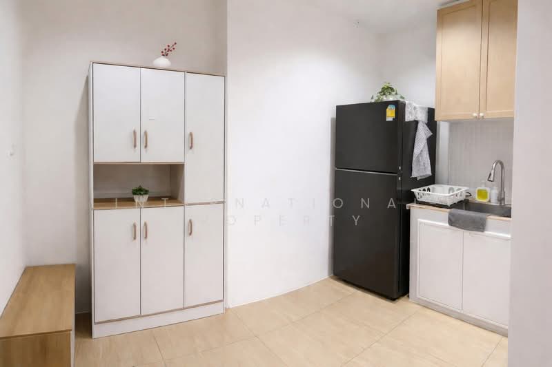 Stories Bangna - Suvarnabhumi, Samut Prakan, Soi King Kaew 29, Rachathewa, Bang Plee, Samut Prakan, 2 Bedrooms, 187 sqm, Townhouse For Rent, by Correct Property, 500259475 - DDproperty.com