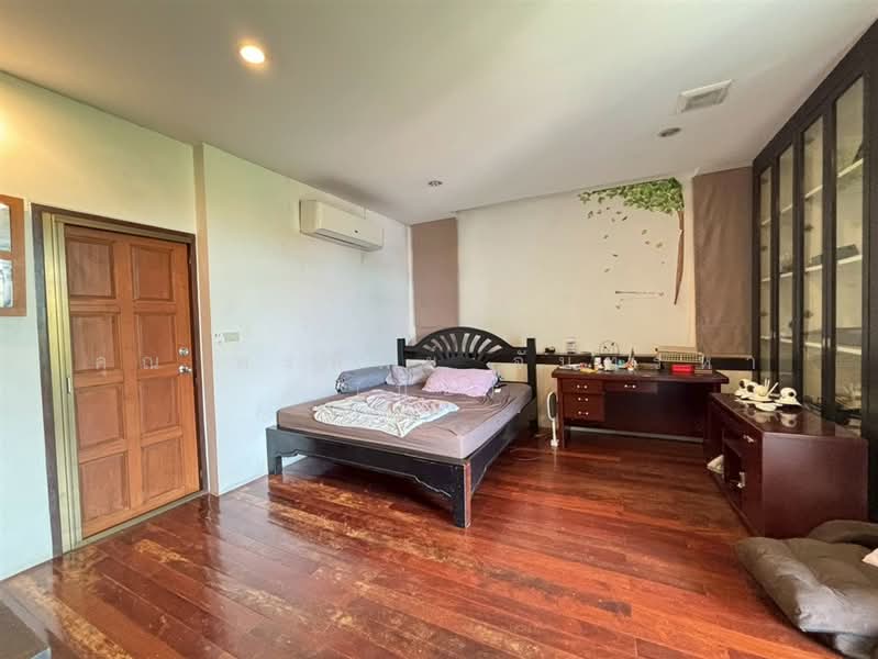 บ้านเดี่ยว 2 ชั้น 91 ตร.ว. ใกล้โลตัสวังหิน แม็คโครวังหิน ซอยโชคชัย4 ซอย84, Bangkok, ถนนโชคชัย4, Lat Phrao, Lat Phrao, Bangkok, 4 Bedrooms, 377 sqm, Single Detached House For Sale, by คุณ พรทิพย์ จันทร์หา (ปุ๋ย), 500259492 - DDproperty.com