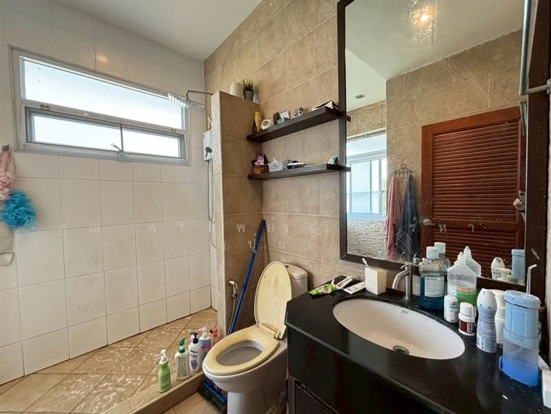 บ้านเดี่ยว 2 ชั้น 91 ตร.ว. ใกล้โลตัสวังหิน แม็คโครวังหิน ซอยโชคชัย4 ซอย84, Bangkok, ถนนโชคชัย4, Lat Phrao, Lat Phrao, Bangkok, 4 Bedrooms, 377 sqm, Single Detached House For Sale, by คุณ พรทิพย์ จันทร์หา (ปุ๋ย), 500259492 - DDproperty.com