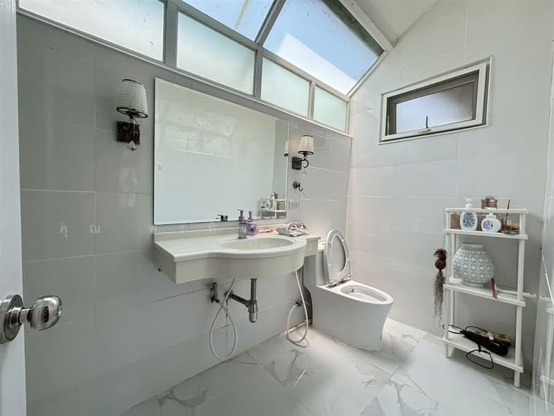 บ้านเดี่ยว 2 ชั้น 91 ตร.ว. ใกล้โลตัสวังหิน แม็คโครวังหิน ซอยโชคชัย4 ซอย84, กรุงเทพ, ถนนโชคชัย4, ลาดพร้าว, ลาดพร้าว, กรุงเทพ, 377 ตร.ม., บ้านเดี่ยว ขาย, โดย คุณ พรทิพย์ จันทร์หา (ปุ๋ย), 500259492 - DDproperty.com