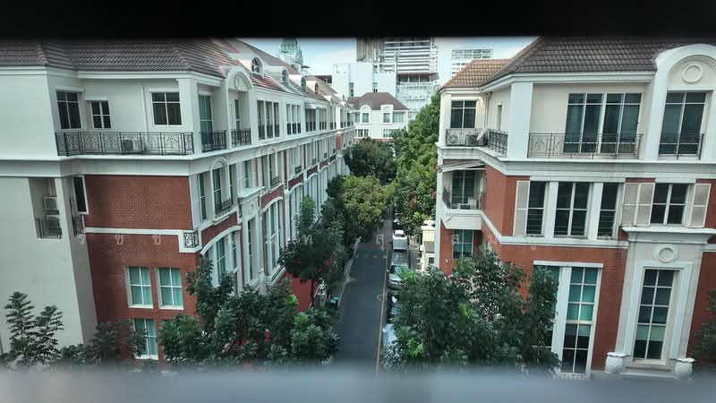 Baan Klang Krung Thonglor, Bangkok, 55 Soi Sukhumvit 55, Khlong Tan Nua, Watthana, Bangkok, 3 Bedrooms, 350 sqm, Townhouse For Sale, by รัชชานนท์ สุขสมบูรณ์, 500259505 - DDproperty.com