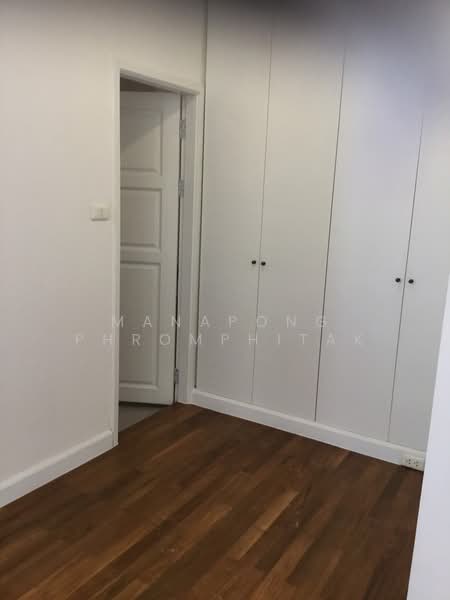 undefined, Bangkok, Phra Kanong Nua, Watthana, Bangkok, 4 Bedrooms, 400 sqm, Townhouse For Rent, by Manapong Phromphitak, 500259507 - DDproperty.com
