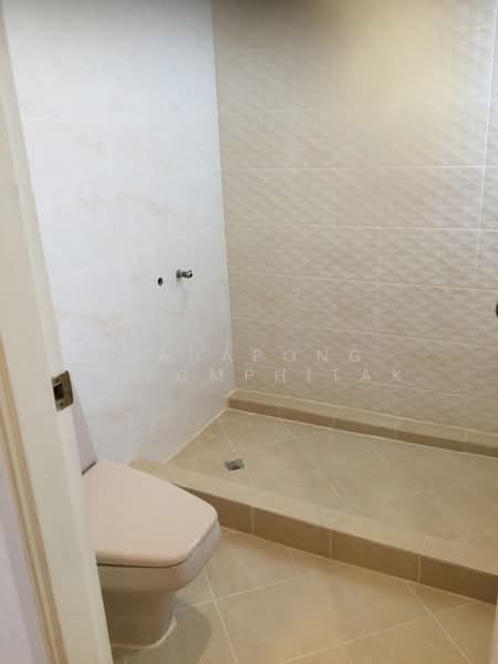 undefined, Bangkok, Phra Kanong Nua, Watthana, Bangkok, 4 Bedrooms, 400 sqm, Townhouse For Rent, by Manapong Phromphitak, 500259507 - DDproperty.com