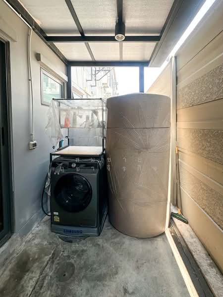 Baan Klang Muang Sukhumvit-Onnut : บ้านกลางเมือง สุขุมวิท อ่อนนุช, กรุงเทพ, Soi On Nut 70/1, ประเวศ, ประเวศ, กรุงเทพ, 140 ตร.ม., ทาวน์เฮ้าส์ ให้เช่า, โดย สมชาย ฤชาจิรกิจ, 500259509 - DDproperty.com