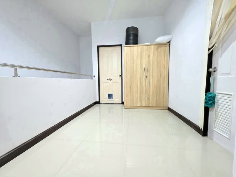 บูรพาแลนด์ หนองค้อ, Chon Buri (Pattaya), Nong - Kham, Si Racha, Chon Buri (Pattaya), 2 Bedrooms, 100 sqm, Townhouse For Sale, by The Best Property วา, 500259522 - DDproperty.com