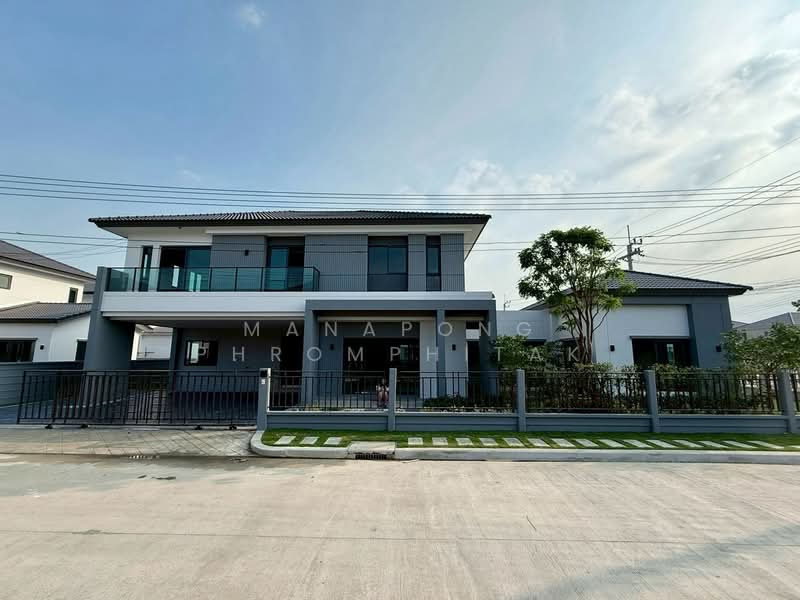 CENTRO Thawiwatthana, Bangkok, Soi Thawiwatthana 1, Thawiwatthana Road, Nong Kang Plu, Nong Khaem, Bangkok, 5 Bedrooms, 380 sqm, Single Detached House For Sale, by Manapong Phromphitak, 500259528 - DDproperty.com