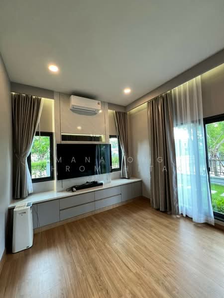 CENTRO Thawiwatthana, Bangkok, Soi Thawiwatthana 1, Thawiwatthana Road, Nong Kang Plu, Nong Khaem, Bangkok, 5 Bedrooms, 380 sqm, Single Detached House For Sale, by Manapong Phromphitak, 500259528 - DDproperty.com