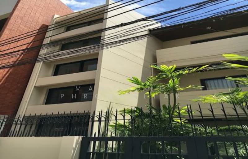 4-BR Townhouse, Bangkok, Khlong Tan Nua, Watthana, Bangkok, 4 Bedrooms, 200 sqm, Townhouse For Rent, by Manapong Phromphitak, 500259538 - DDproperty.com