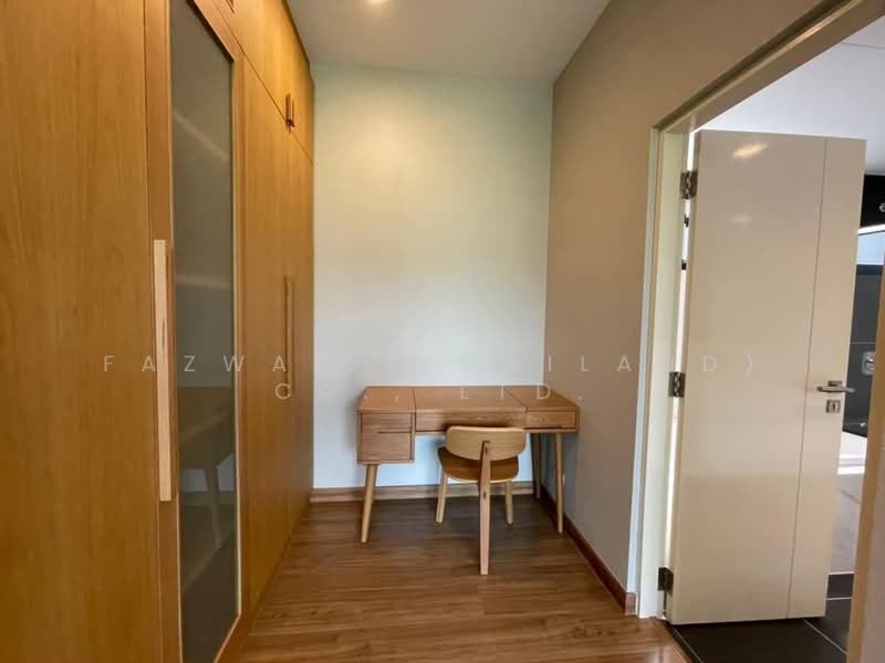 Baan Klang Muang Classe Ekkamai-Ramintra, Bangkok, Sukhonthasawat Road, Lat Phrao, Lat Phrao, Bangkok, 4 Bedrooms, 241 sqm, Single Detached House For Rent, by Fazwaz (Thailand) Co., Ltd., 500259660 - DDproperty.com