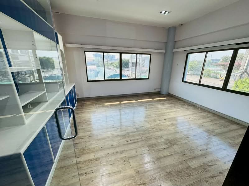 โกดัง พร้อมออฟฟิศ 2ชั้น ให้เช่า มีที่จอดรถกว้าง กรุงเทพ ถนนสุขุมวิท พระโขนงใต้ (TW8-13726), Bangkok, Bang Chak, Phra Khanong, Bangkok, , 1,015 sqm, Warehouse/Factory For Rent, by ณภัทร พรสิริเมธากุล, 500259684 - DDproperty.com