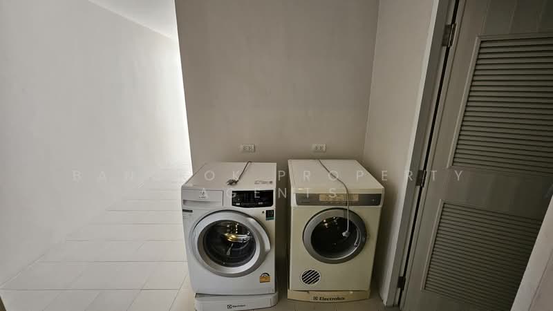 31 Residence, Bangkok, Soi Sukhumvit 31, Khlong Tan Nua, Watthana, Bangkok, 2 Bedrooms, 170 sqm, Condo For Rent, by BANGKOK PROPERTY AGENTS, 500259693 - DDproperty.com