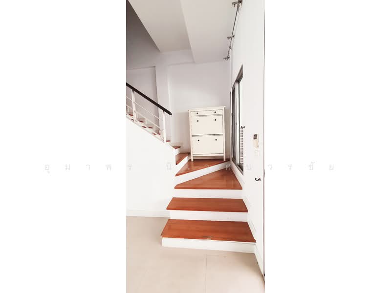 หมู่บ้านกลางเมืองเออบาเนี่ยน ลาดพร้าว71, กรุงเทพ, ลาดพร้าว, ลาดพร้าว, กรุงเทพ, 195 ตร.ม., ทาวน์เฮ้าส์ ขาย, โดย อุมาพร นิเวศบวรชัย, 500259725 - DDproperty.com