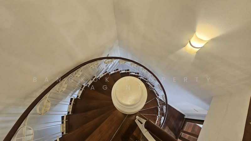 Baan Sawasdee, Bangkok, 42-1 Soi Sukhumvit 31, Khlongtoei Nua, Watthana, Bangkok, 3 Bedrooms, 378 sqm, Condo For Rent, by BANGKOK PROPERTY AGENTS, 500259733 - DDproperty.com