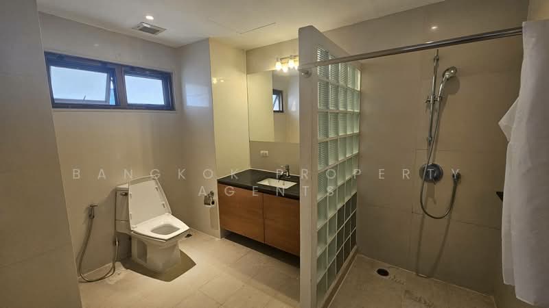 Baan Sawasdee, Bangkok, 42-1 Soi Sukhumvit 31, Khlongtoei Nua, Watthana, Bangkok, 3 Bedrooms, 378 sqm, Condo For Rent, by BANGKOK PROPERTY AGENTS, 500259733 - DDproperty.com