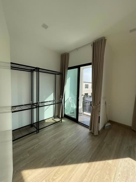 Patio Srinakarin-Rama 9, Bangkok, Krungthep Kreetha Road, Hua Mak, Bang Kapi, Bangkok, 4 Bedrooms, 161 sqm, Townhouse For Rent, by Fazwaz (Thailand) Co., Ltd., 500259745 - DDproperty.com