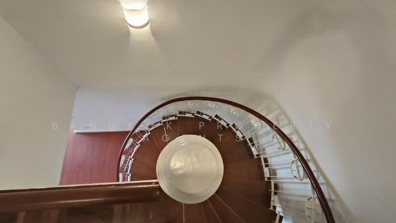 Baan Sawasdee, Bangkok, 42-1 Soi Sukhumvit 31, Khlongtoei Nua, Watthana, Bangkok, 3 Bedrooms, 278 sqm, Condo For Rent, by BANGKOK PROPERTY AGENTS, 500259748 - DDproperty.com