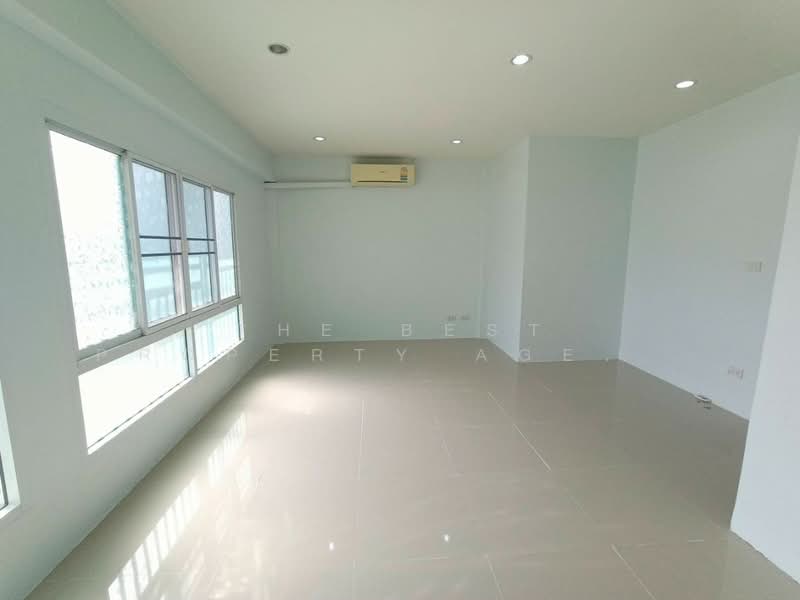 สิรารมย์ พลัส มอเตอร์เวย์, Chachoengsao, Tha Sa-an, Bang Pakong, Chachoengsao, 3 Bedrooms, 100 sqm, Townhouse For Sale, by The Best Property Agent โบ, 500259761 - DDproperty.com