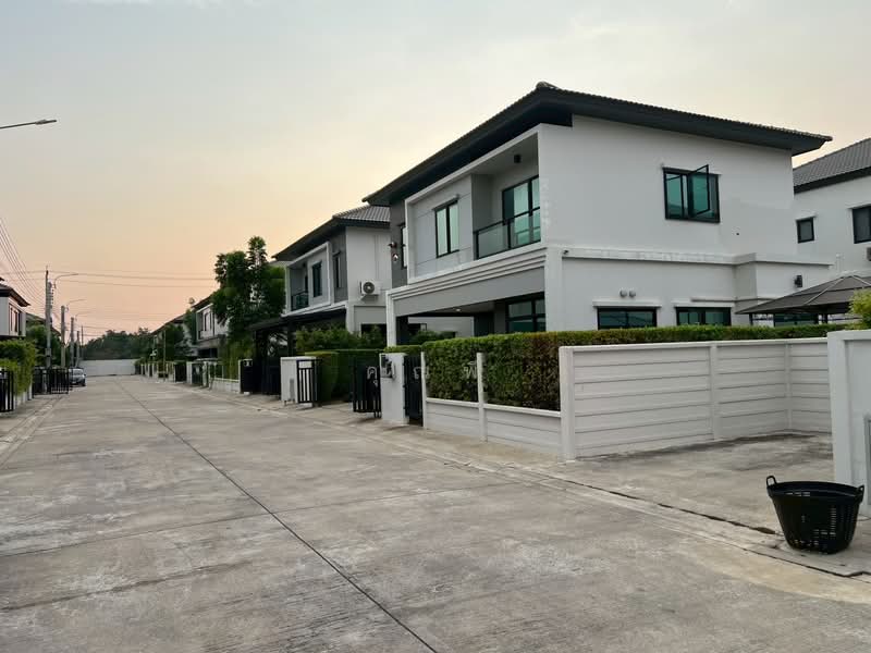 Grand Britania Wongwaen-Ramintra, Bangkok, Kanchanaphisek Ring Road, Sam Wa Tawan Tok, Khlong Sam Wa, Bangkok, 4 Bedrooms, 200 sqm, Single Detached House For Sale, by คุณพี, 500259770 - DDproperty.com