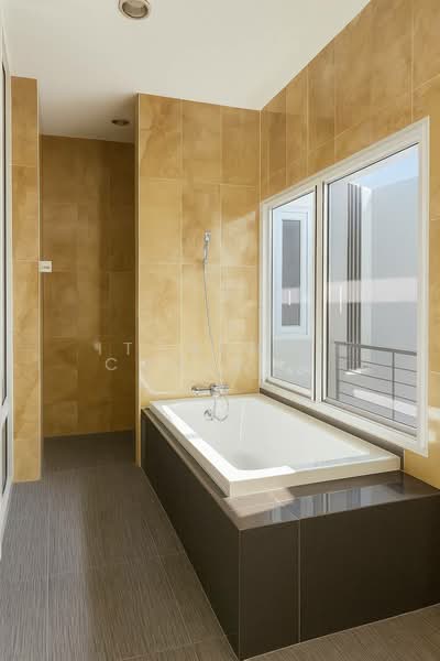 Nirvana Beyond Rama 9-Ramkhamhaeng, Bangkok, Rama 9 Road, Suan Luang, Suan Luang, Bangkok, 3 Bedrooms, 240 sqm, Single Detached House For Sale, by Itthiwat Chulaolan, 500259775 - DDproperty.com