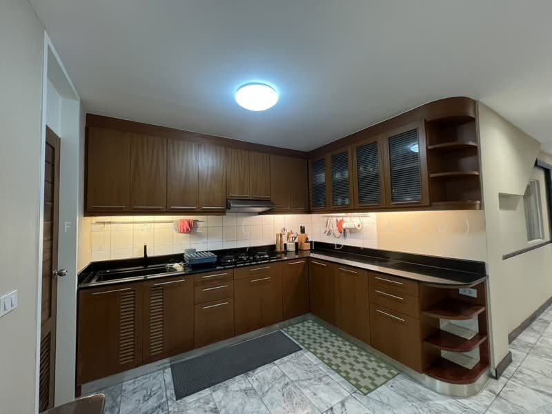 Spacious 4BR Townhouse Pattanakarn 52 | 400 SQM Best Rent Deal, Bangkok, Suan Luang, Suan Luang, Bangkok, 4 Bedrooms, 400 sqm, Townhouse For Rent, by Fazwaz (Thailand) Co., Ltd., 500259784 - DDproperty.com