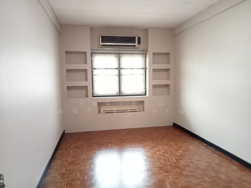 พหลโยธิน 35 แยก 21, Bangkok, พหลโยธิน, Anusaowari, Bang Khen, Bangkok, 4 Bedrooms, 200 sqm, Townhouse For Sale, by Ratchaneewan Maneerangsrisuwan, 500259792 - DDproperty.com