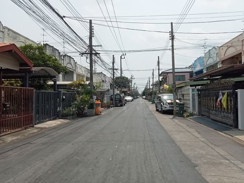 พหลโยธิน 35 แยก 21, Bangkok, พหลโยธิน, Anusaowari, Bang Khen, Bangkok, 4 Bedrooms, 200 sqm, Townhouse For Sale, by Ratchaneewan Maneerangsrisuwan, 500259792 - DDproperty.com