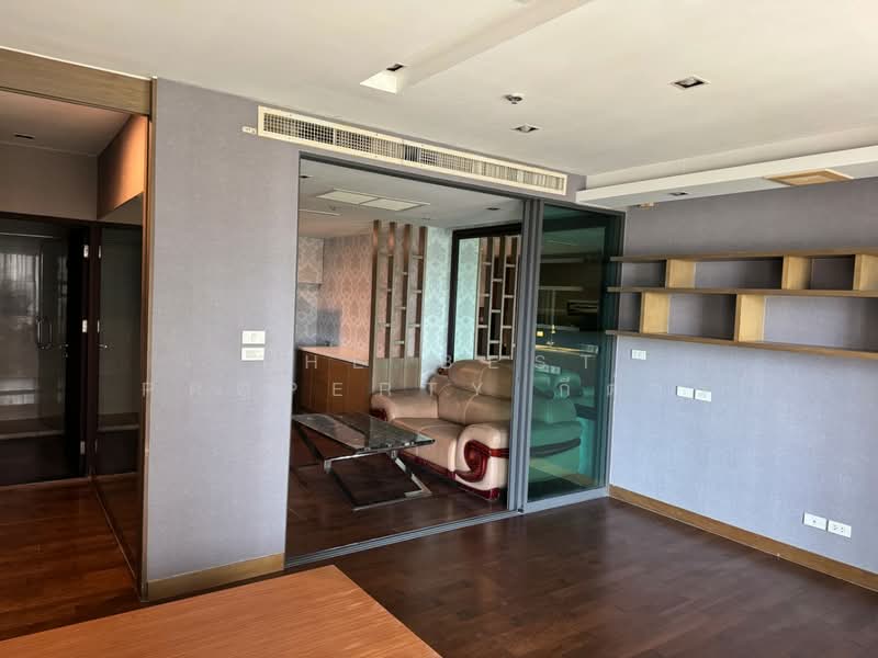 Noble Remix, Bangkok, 772 Soi Sukhumvit 36, Sukhumvit Road, Khong Tan, Khlong Toei, Bangkok, 1 Bedroom, 45 sqm, Condo For Sale, by The Best Property กีต้าร์, 500259835 - DDproperty.com