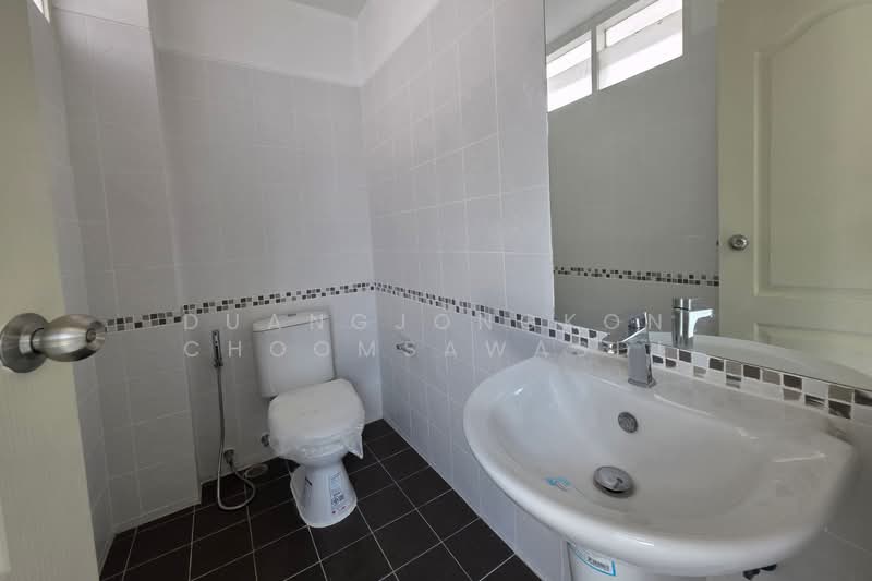 Nirvana Park Sukhumvit 77, Bangkok, Sukhumvit 77, On Nut Road, Prawet, Prawet, Bangkok, 3 Bedrooms, 173 sqm, Townhouse For Sale, by Duangjongkon Choomsawasdi, 500259868 - DDproperty.com