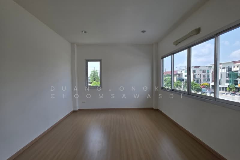 Nirvana Park Sukhumvit 77, Bangkok, Sukhumvit 77, On Nut Road, Prawet, Prawet, Bangkok, 3 Bedrooms, 173 sqm, Townhouse For Sale, by Duangjongkon Choomsawasdi, 500259868 - DDproperty.com