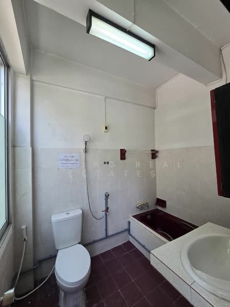 ตึกแถวให้เช่าทำเลดีใกล้ mrt สายสีม่วงและสายสีแดงสถานีบางซ่อน, Bangkok, Bang Sue, Bang Sue, Bangkok, , 500 sqm, Shophouse For Rent, by Living Real Estates, 500259878 - DDproperty.com