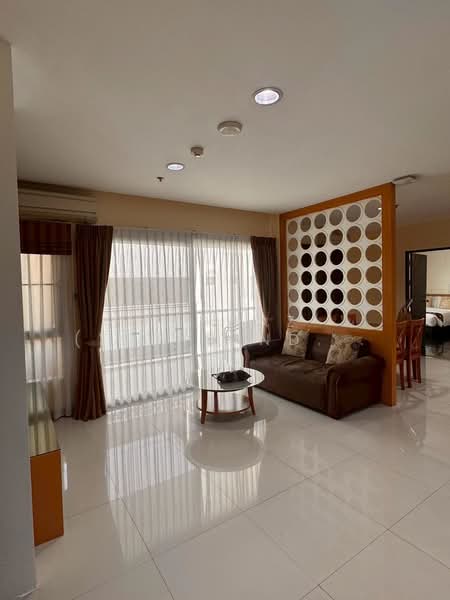 42 Grand Residence : 42 แกรนด์ เรสสิเด้นซ์, กรุงเทพ, 24 ซอยสุขุมวิท 42, พระโขนง, คลองเตย, กรุงเทพ, 130 ตร.ม., คอนโด ให้เช่า, โดย Fazwaz (Thailand) Co., Ltd., 500259890 - DDproperty.com