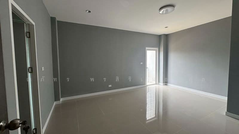 ขายโกดัง พร้อมที่พักและออฟฟิศในตัว เนื้อที่ 200ตรว โกดัง 375ตรม ที่พัก 3ห้องนอน นาดี สมุทรสาคร, Samut Sakhon, Na Di, Muang Samut Sakhon, Samut Sakhon, , 375 sqm, Warehouse/Factory For Sale, by ณภัทร พรสิริเมธากุล, 500259909 - DDproperty.com