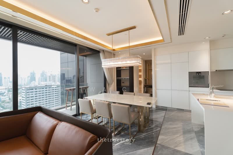 Vittorio 39, Bangkok, 8 Sukhumvit, Khlong Tan Nua, Watthana, Bangkok, 2 Bedrooms, 139 sqm, Condo For Rent, by Rungtiwa Chinchai, 500259921 - DDproperty.com