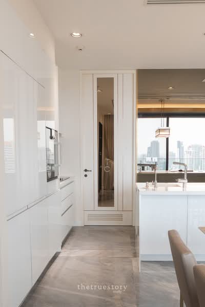 Vittorio 39, Bangkok, 8 Sukhumvit, Khlong Tan Nua, Watthana, Bangkok, 2 Bedrooms, 139 sqm, Condo For Rent, by Rungtiwa Chinchai, 500259921 - DDproperty.com