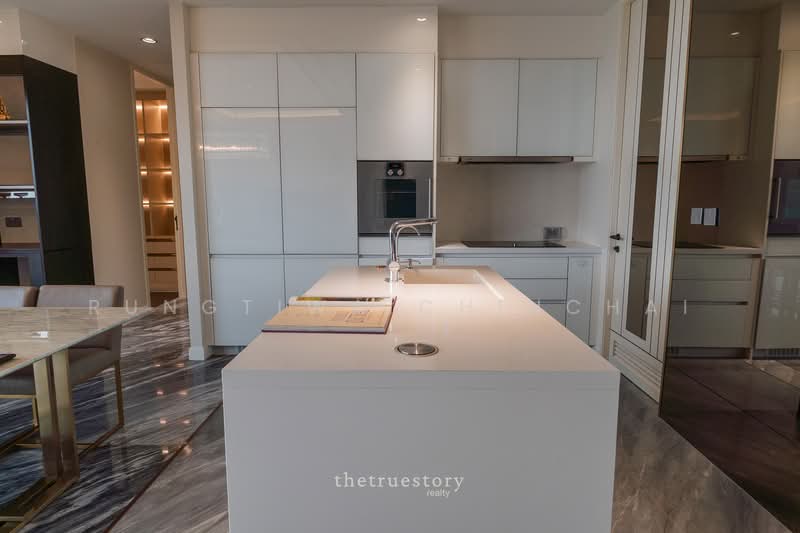 Vittorio 39, Bangkok, 8 Sukhumvit, Khlong Tan Nua, Watthana, Bangkok, 2 Bedrooms, 139 sqm, Condo For Rent, by Rungtiwa Chinchai, 500259921 - DDproperty.com