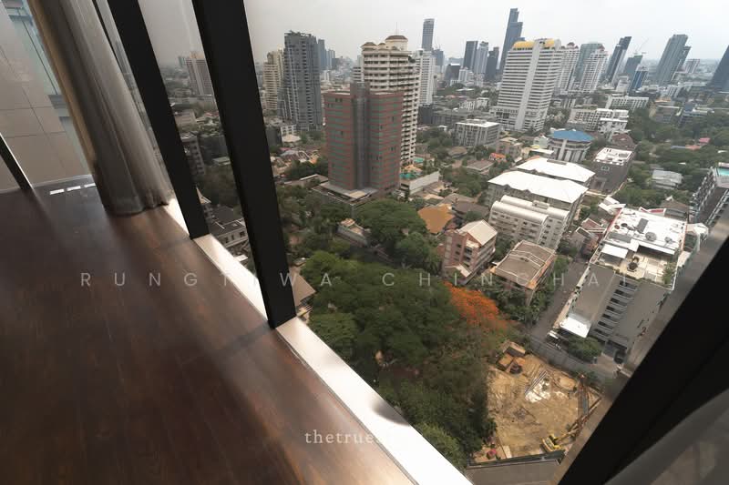 Vittorio 39, Bangkok, 8 Sukhumvit, Khlong Tan Nua, Watthana, Bangkok, 2 Bedrooms, 139 sqm, Condo For Rent, by Rungtiwa Chinchai, 500259921 - DDproperty.com