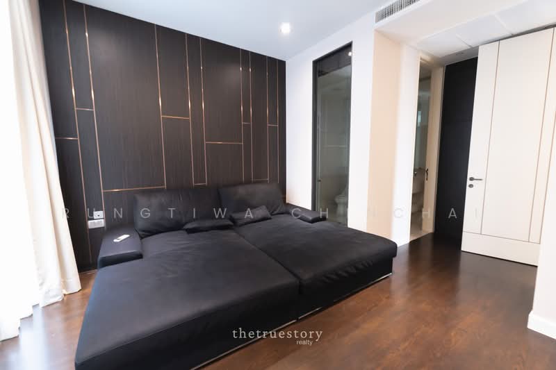 Vittorio 39, Bangkok, 8 Sukhumvit, Khlong Tan Nua, Watthana, Bangkok, 2 Bedrooms, 139 sqm, Condo For Rent, by Rungtiwa Chinchai, 500259921 - DDproperty.com