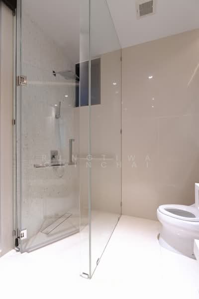 Vittorio 39, Bangkok, 8 Sukhumvit, Khlong Tan Nua, Watthana, Bangkok, 2 Bedrooms, 139 sqm, Condo For Rent, by Rungtiwa Chinchai, 500259921 - DDproperty.com