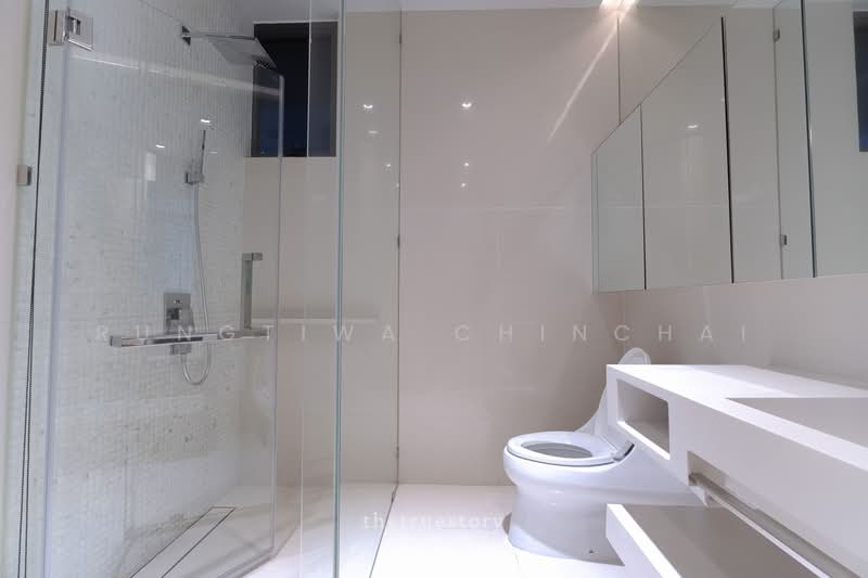 Vittorio 39, Bangkok, 8 Sukhumvit, Khlong Tan Nua, Watthana, Bangkok, 2 Bedrooms, 139 sqm, Condo For Rent, by Rungtiwa Chinchai, 500259921 - DDproperty.com