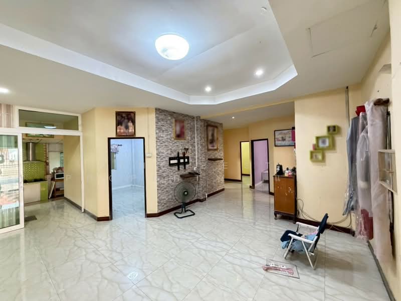 Baan Thanyaporn 2, Pathum Thani, ปทุมธานี  ธัญบุรี  ลำผักกูด, Lam Phak Kut, Thanyaburi, Pathum Thani, 3 Bedrooms, 120 sqm, Townhouse For Sale, by The Best Property  แอน, 500259931 - DDproperty.com