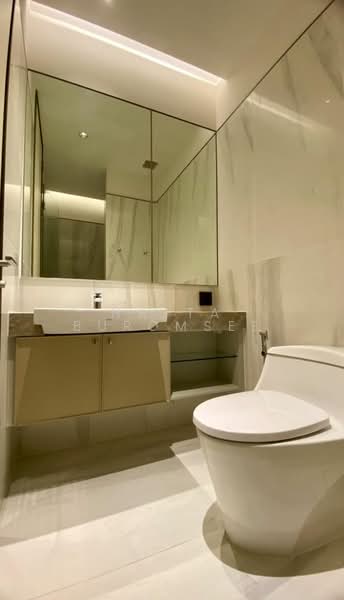 Kraam Sukhumvit 26, Bangkok, 55 Soi Sukhumvit 26 Sukhumvit Road, Khong Tan, Khlong Toei, Bangkok, 2 Bedrooms, 105 sqm, Condo For Rent, by Natta Buromsee, 500259977 - DDproperty.com