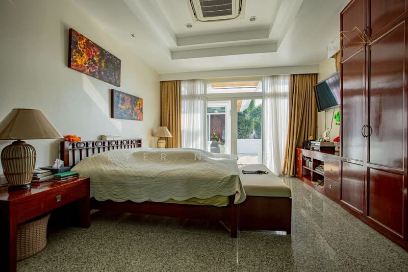 House Pratumnak, Chon Buri (Pattaya), Pratumnak, Bang Lamung, Bang Lamung (Pattaya), Chon Buri (Pattaya), 10+ Bedrooms, 808 sqm, Single Detached House For Sale, by Peter Nielsen, 500260000 - DDproperty.com