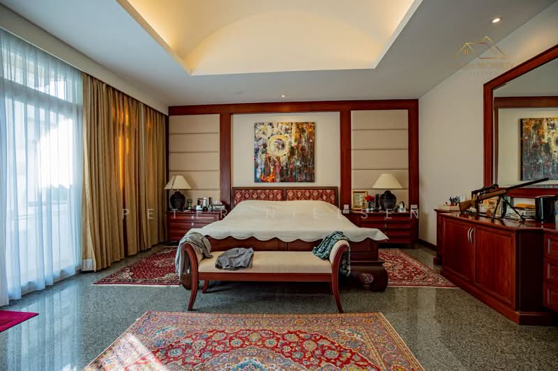 House Pratumnak, Chon Buri (Pattaya), Pratumnak, Bang Lamung, Bang Lamung (Pattaya), Chon Buri (Pattaya), 10+ Bedrooms, 808 sqm, Single Detached House For Sale, by Peter Nielsen, 500260000 - DDproperty.com
