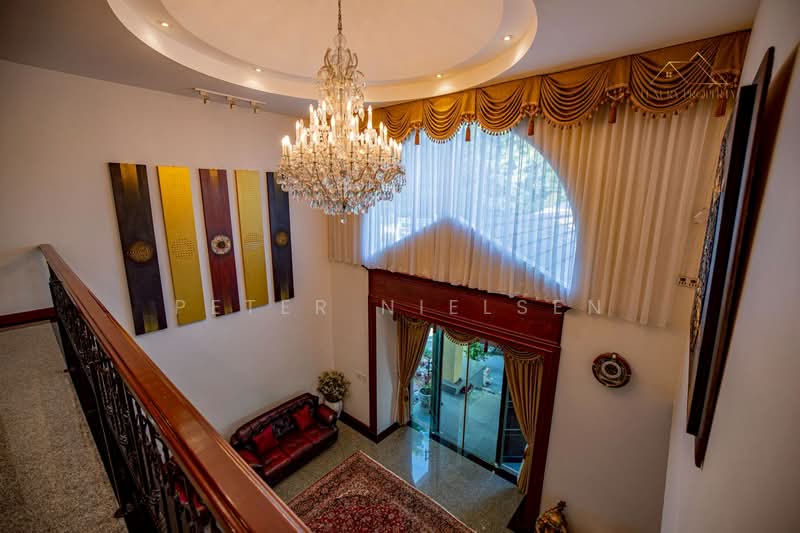 House Pratumnak, Chon Buri (Pattaya), Pratumnak, Bang Lamung, Bang Lamung (Pattaya), Chon Buri (Pattaya), 10+ Bedrooms, 808 sqm, Single Detached House For Sale, by Peter Nielsen, 500260000 - DDproperty.com