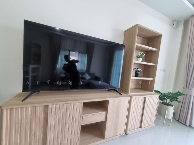 ให้เช่า บ้านใน หมู่บ้าน ธารธารา หางดง บ้านสวย สไตล์โมเดิร์น (ID:611HR), เชียงใหม่, บ้านแหวน, หางดง, เชียงใหม่, 230 ตร.ม., บ้านเดี่ยว ให้เช่า, โดย อรกัญญา สายวังกิจ, 500260019 - DDproperty.com